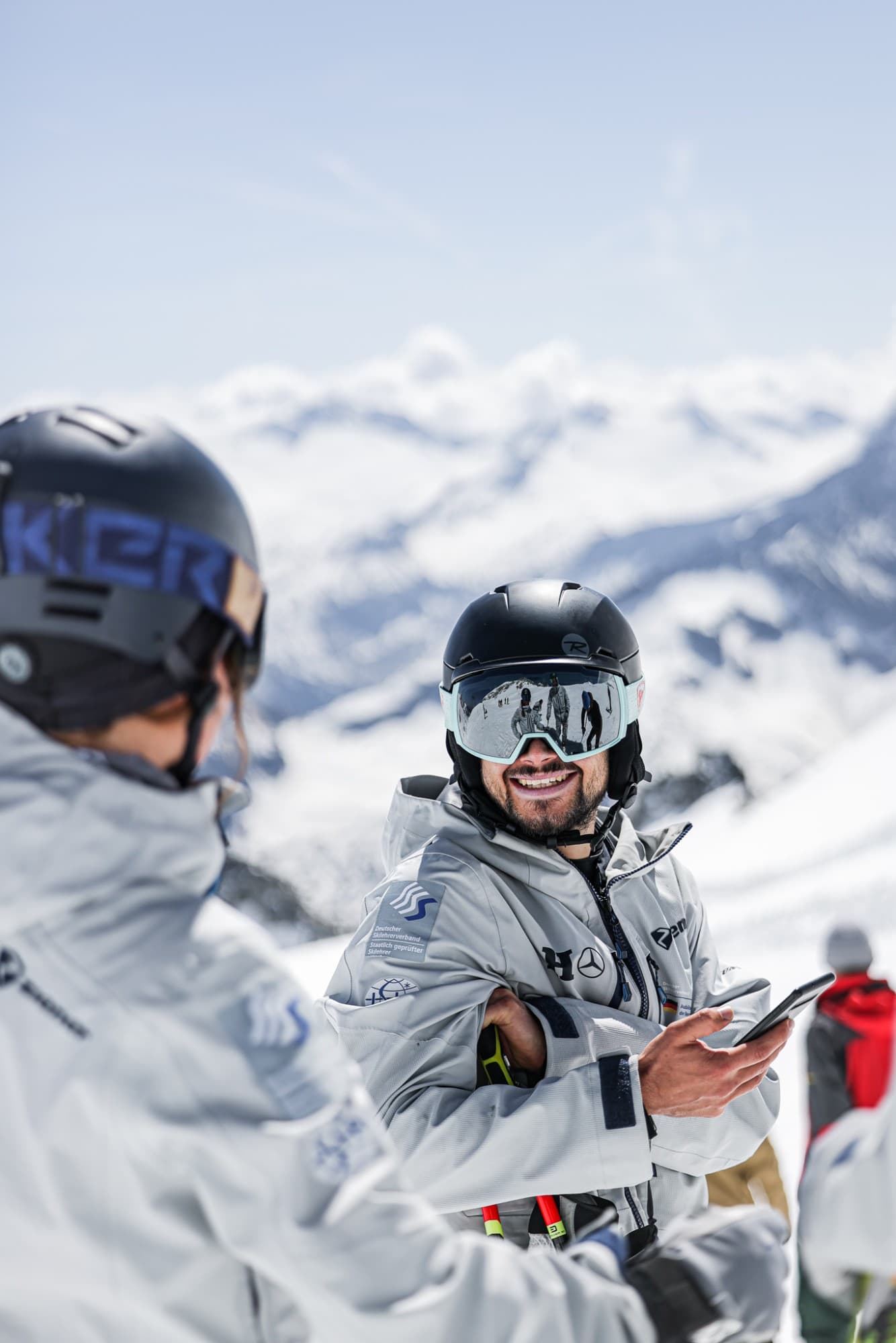 Moritz Hamberger als Ausbilder des Deutschen Skilehrerverbands am Gletscher